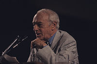 Saul Bellow, 1990.jpg